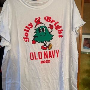 Old Navy White Christmas Graphic Tee